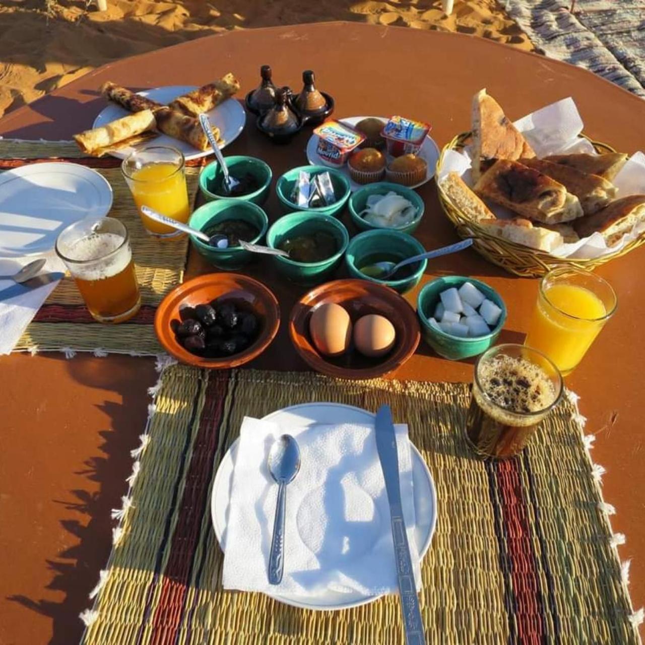 Desert Camp Camel & Sandboarding Merzouga Exteriér fotografie